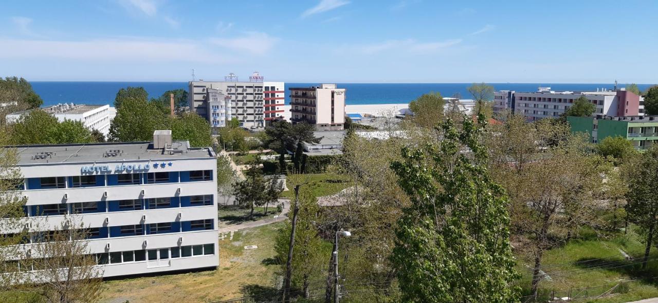 Moonlight Summer Apartment Mamaia Exterior photo